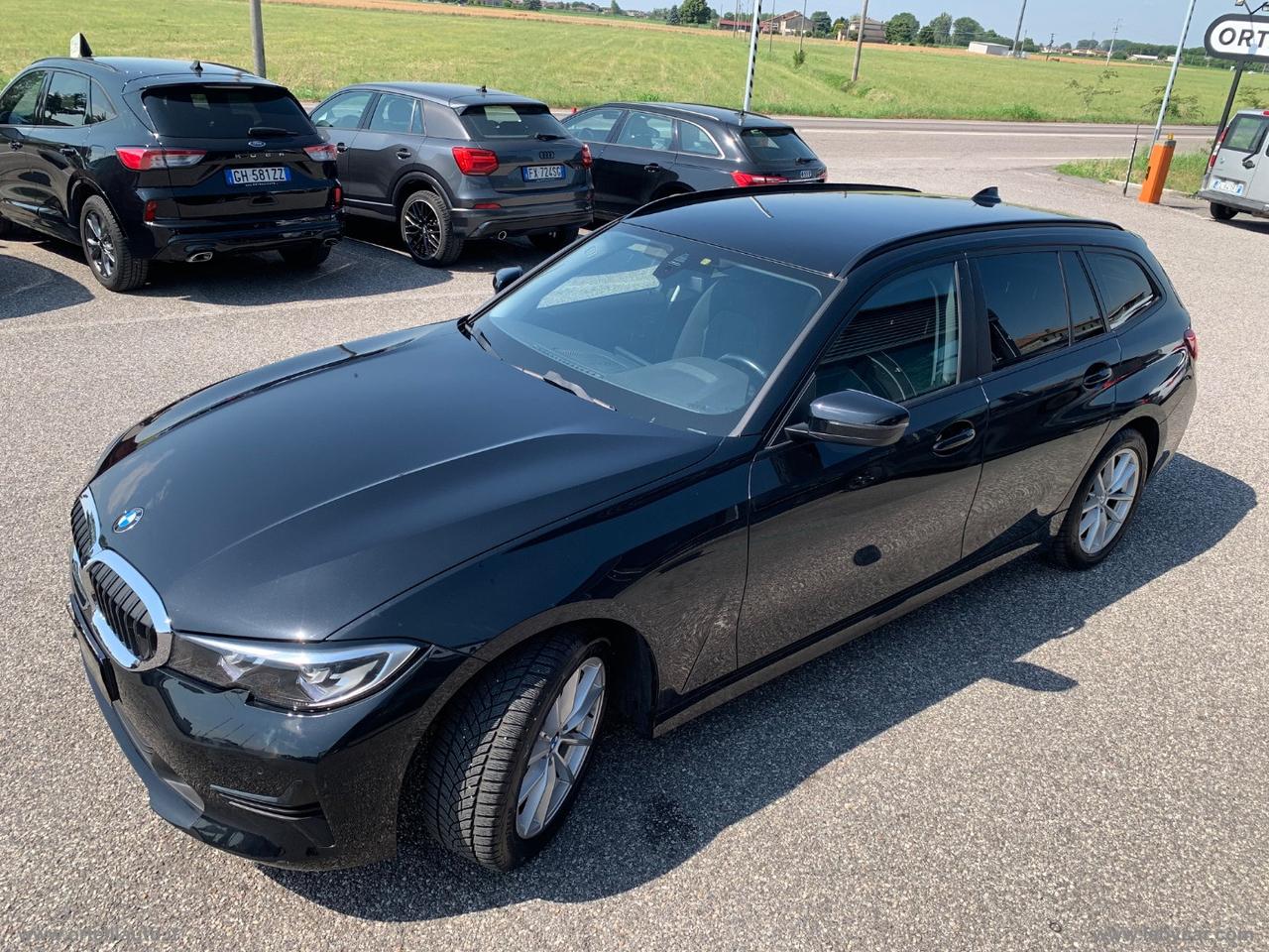 BMW 318d 48V Touring Business Advantage