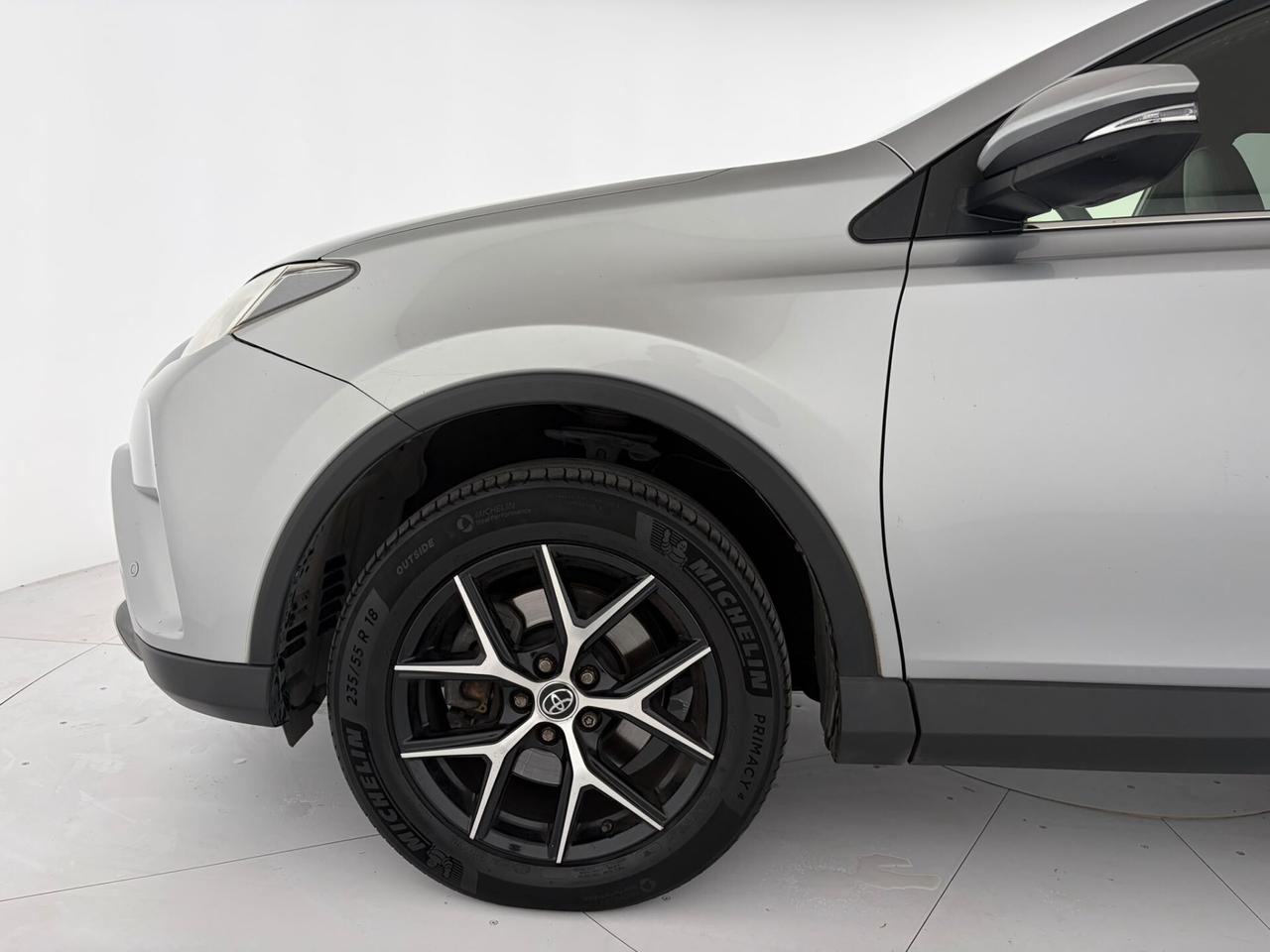 Toyota RAV4 2.0 D-4D 2WD Style