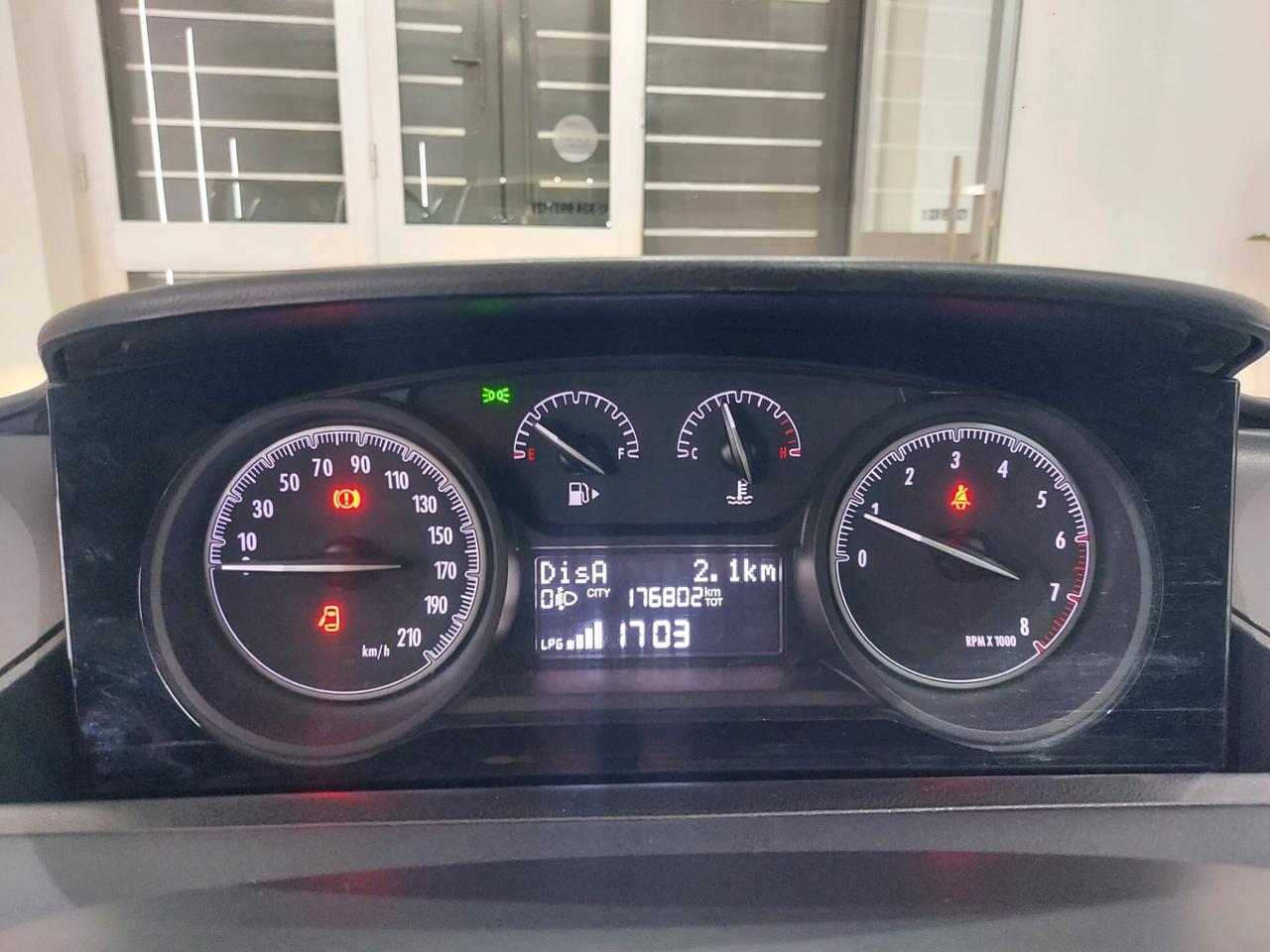 Lancia Ypsilon 1.2 69 CV 5 porte GPL Ecochic Silver