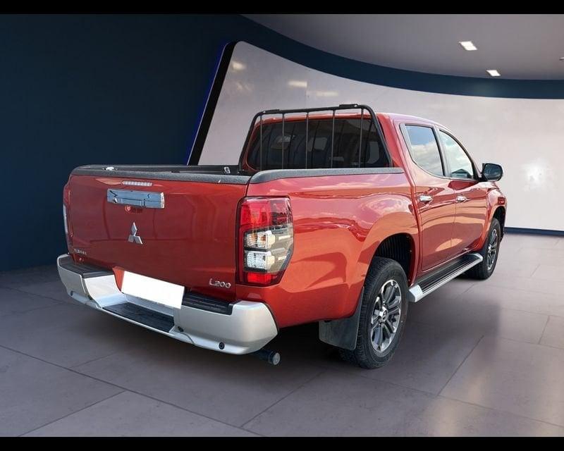 Mitsubishi L200 2B Free L200 Cab VI 2019 L200 d.cab 2.3d Diamond 4wd 150cv auto