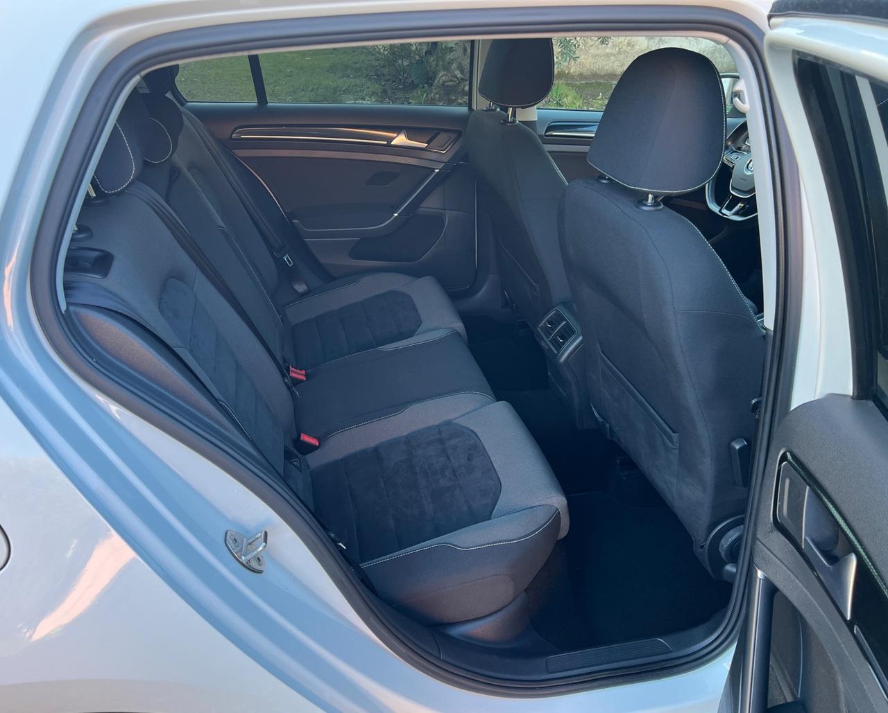 Volkswagen Golf 1.6 TDI 5p. Highline BlueMotion Technology