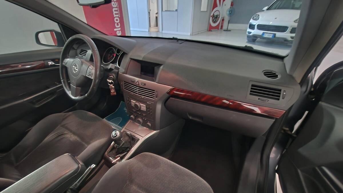 Opel Astra 1.7 cdti Cosmo 5p