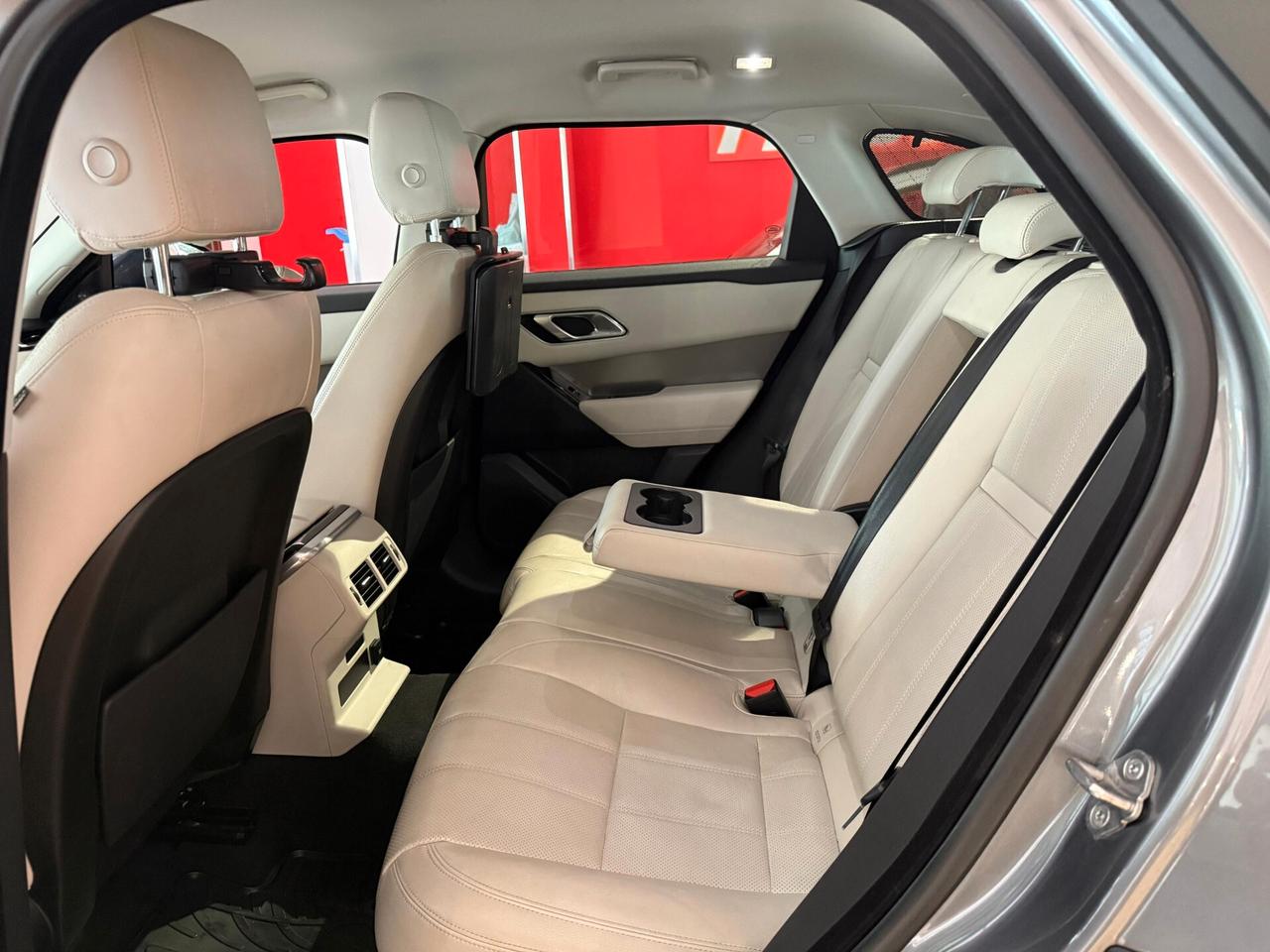 Land Rover Range Velar 2.0D I4 180 CV HSE