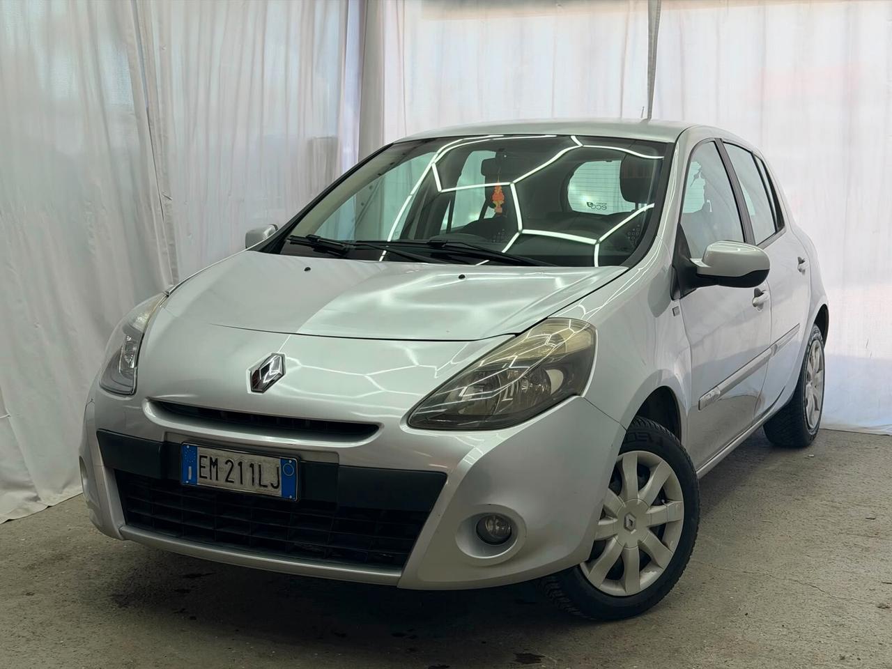 Renault Clio 1.5 dCi 75CV 5 porte Yahoo FINANZ SENZA BUSTA PAGA