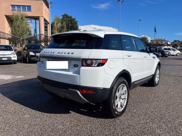LAND ROVER Range Rover Evoque 2.2 TD4 5p. Pure TUTTI KM. TAGLIANDATI LAND ROVER