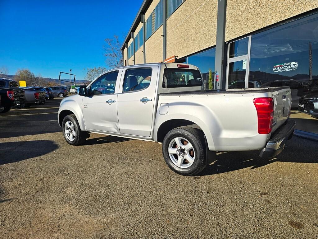 Isuzu D-Max 2.5 TDI 163CV SOLAR 4WD