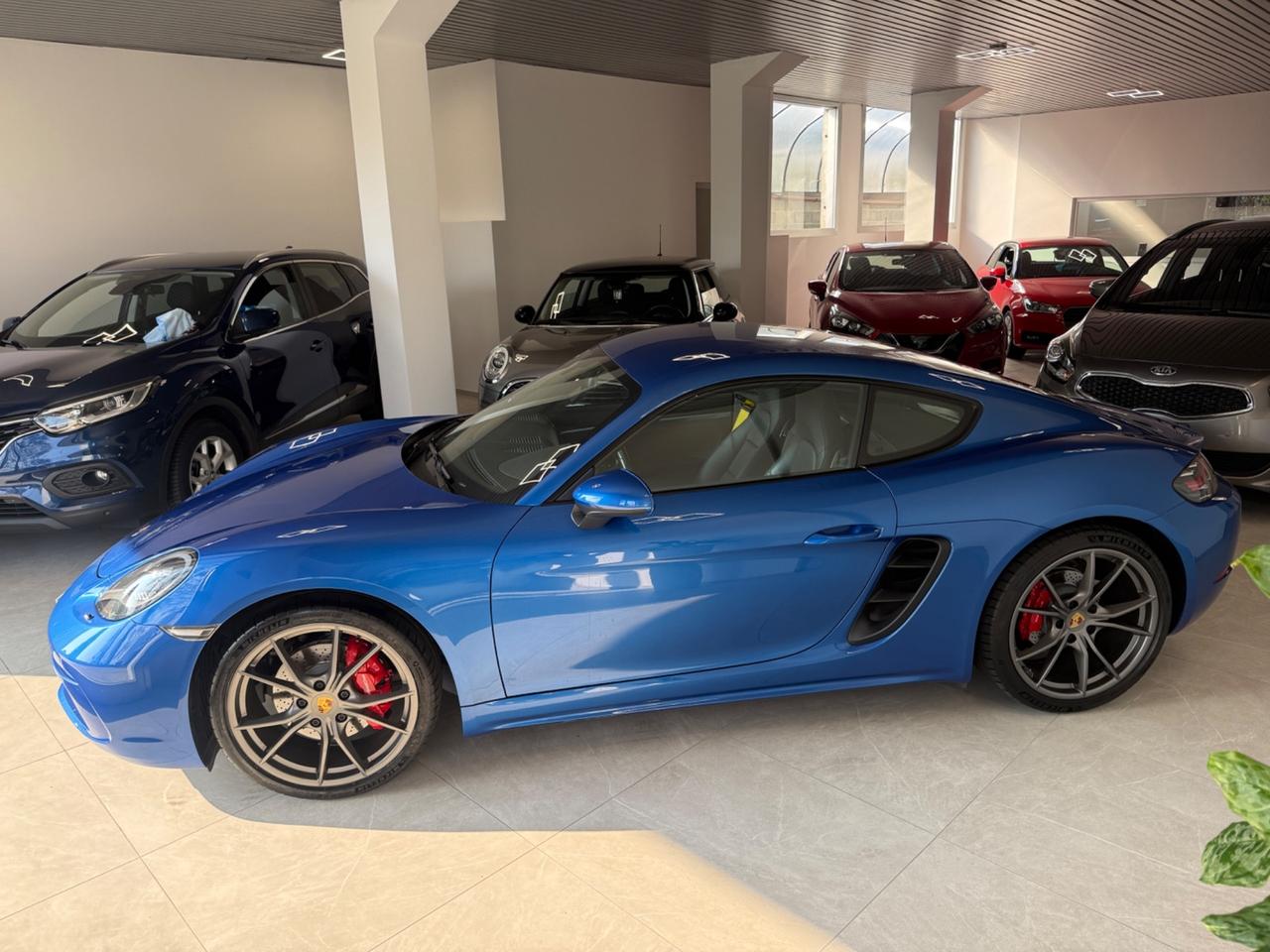 Porsche Cayman S 2.5 BENIZNA ANNO 2018 TUTTA TAGLIANDATA
