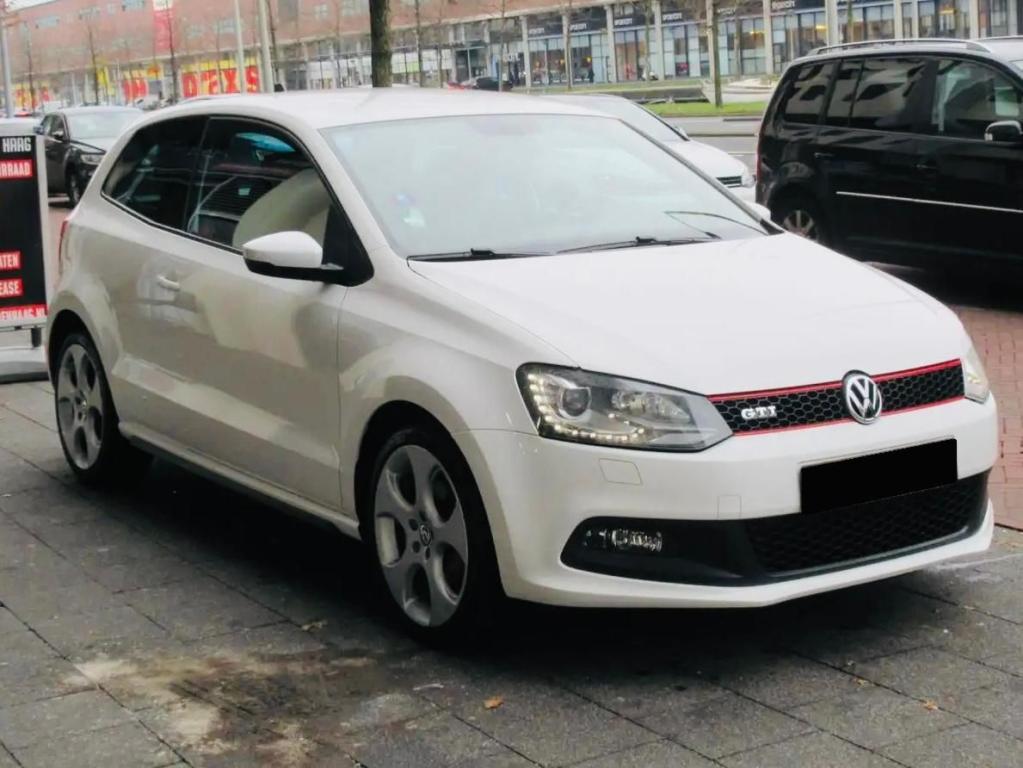 Volkswagen Polo 1.4 TSI 180cv DSG 3p. GTI Panorama