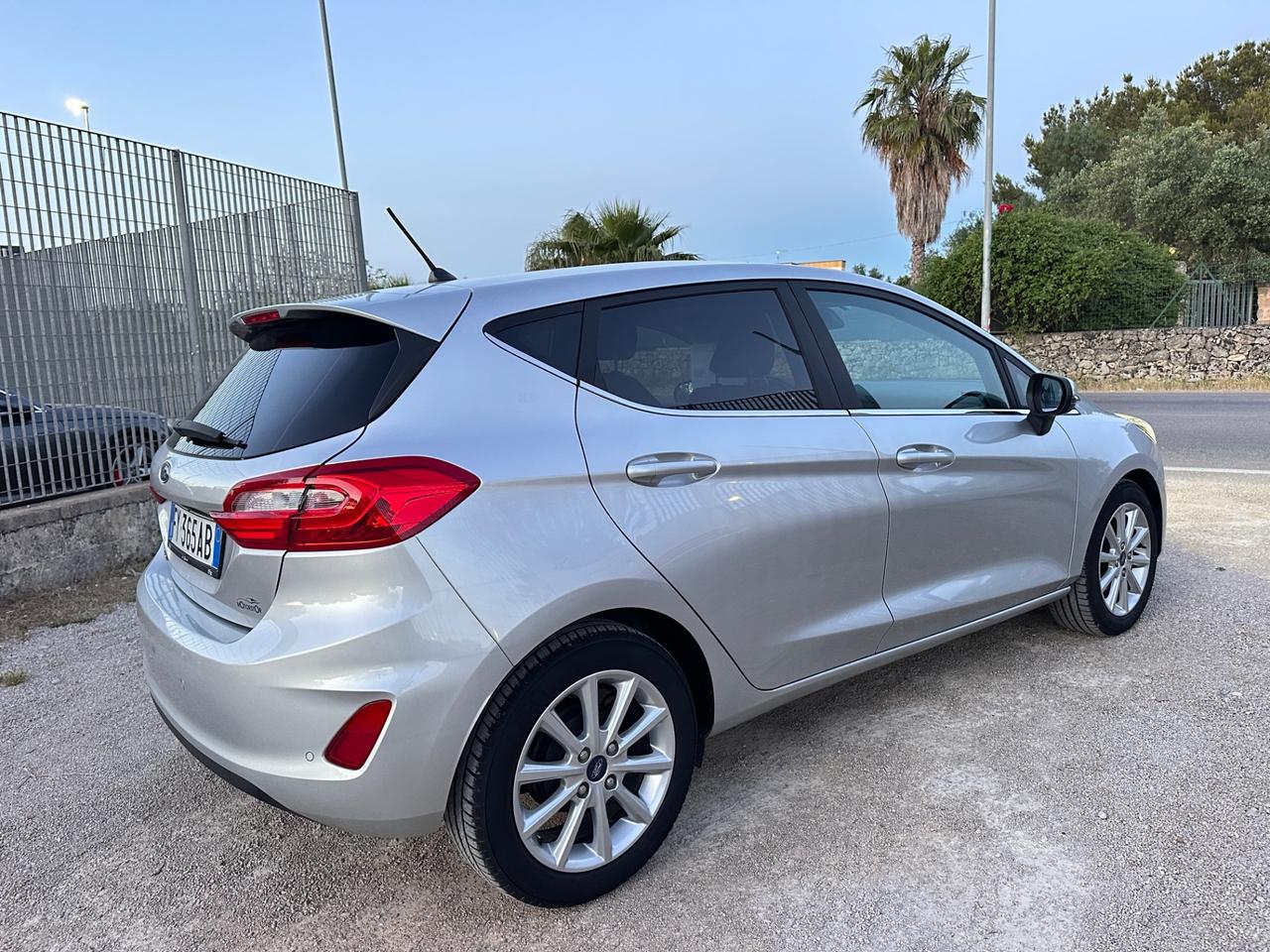 Ford Fiesta 1.1 75 CV GPL Titanium-2019 LED/16"