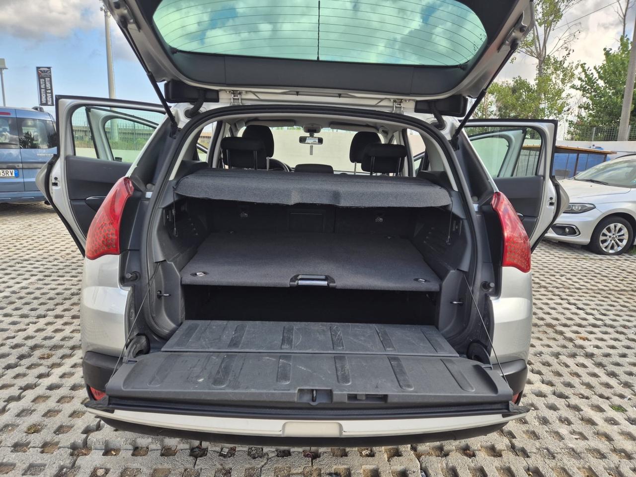 Peugeot 3008 1.6 HDi 110CV CAMBIO AUTOMATICO