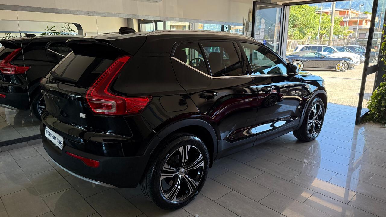Volvo XC40 T5 Recharge Plug-in Hybrid TETTO APRIBILE
