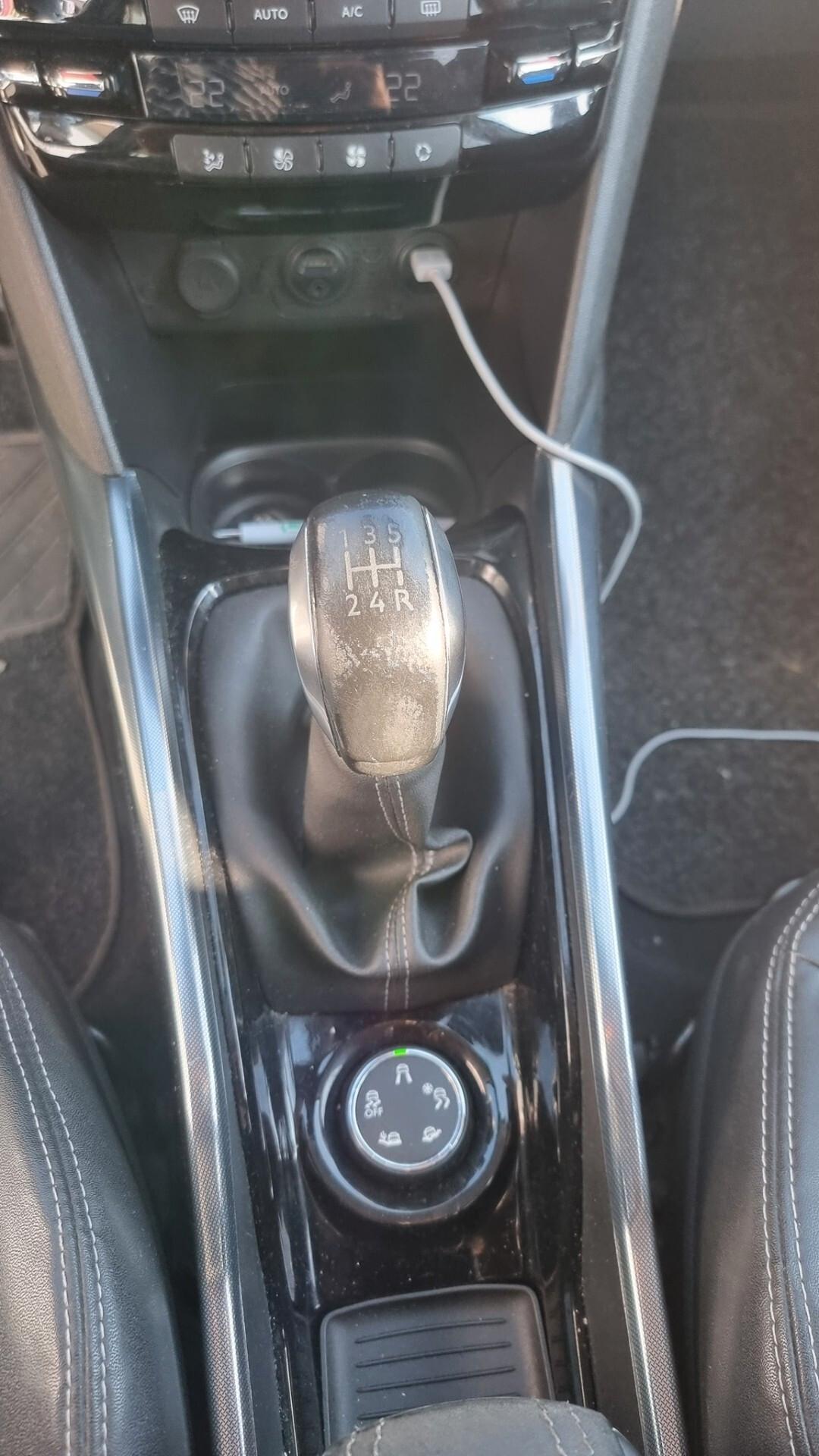 Peugeot 2008 1.6 e-HDi 92 CV Allure