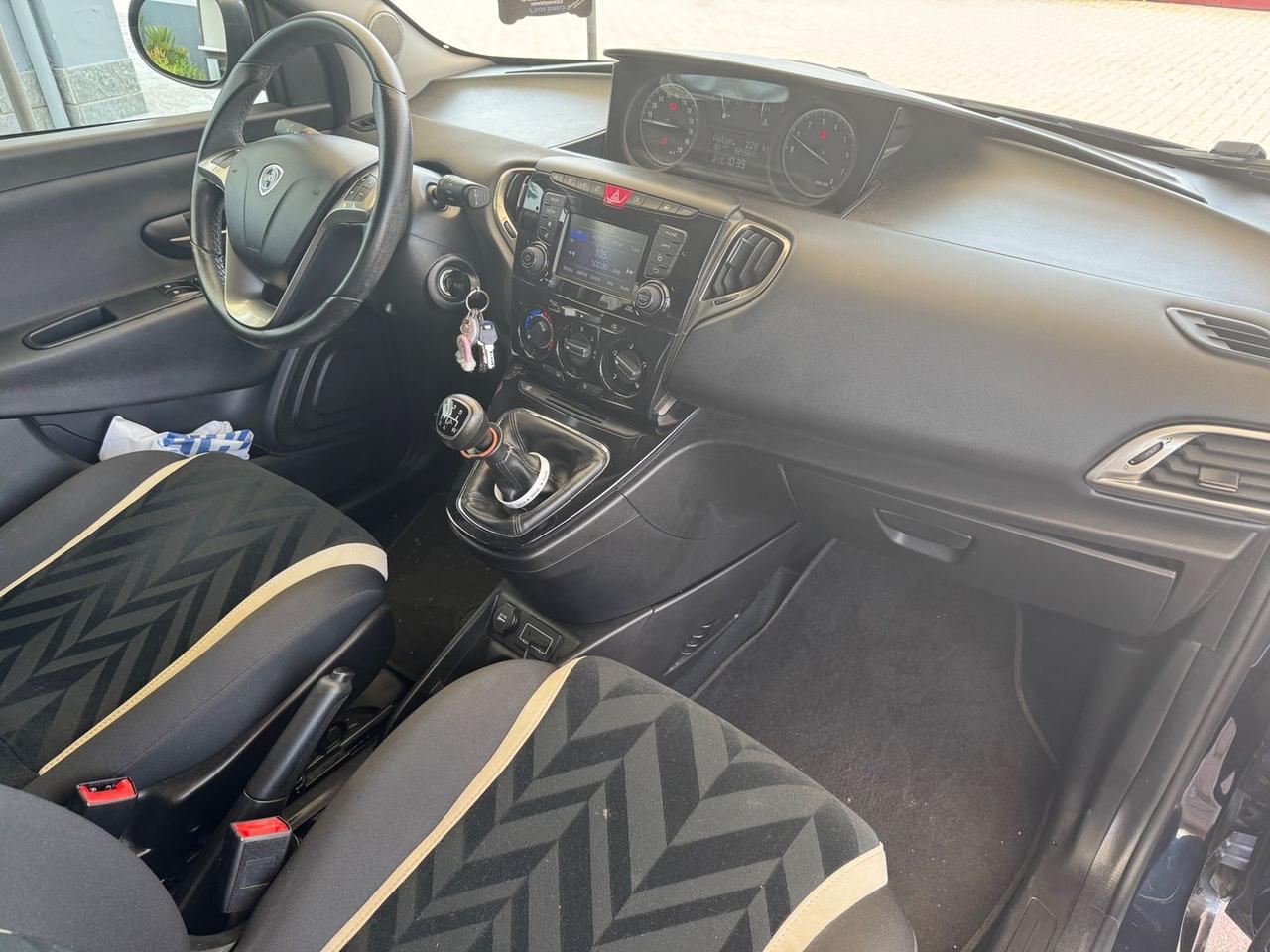Lancia Ypsilon Platinum 1.2
