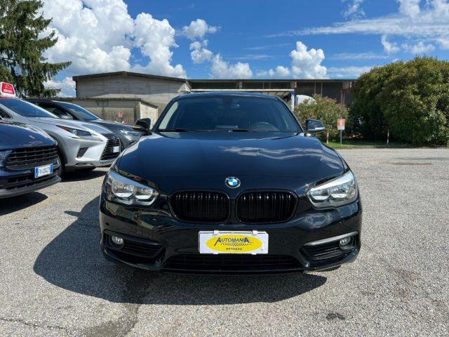 BMW 118 i 5p. Urban