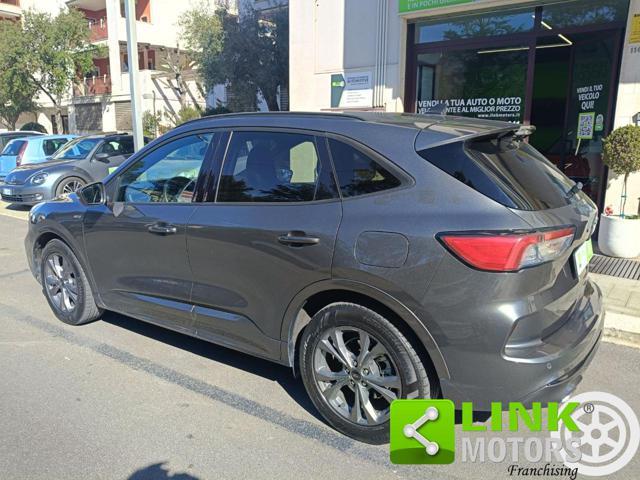 FORD Kuga 2.5 Full Hybrid 190 CVT 2WD ST-Line Design