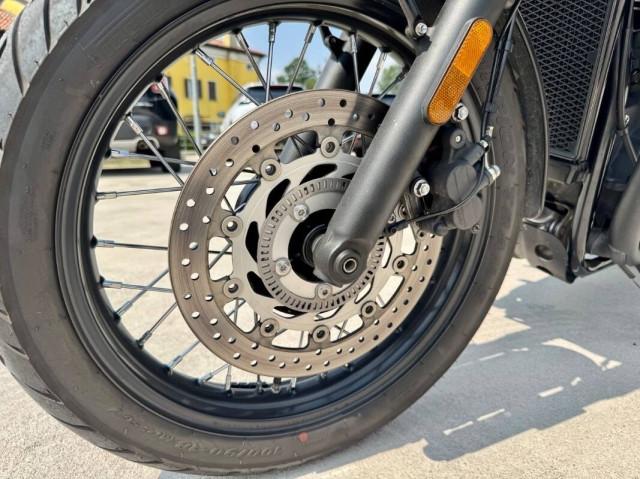 Triumph Bonneville 900 T100 Black my17