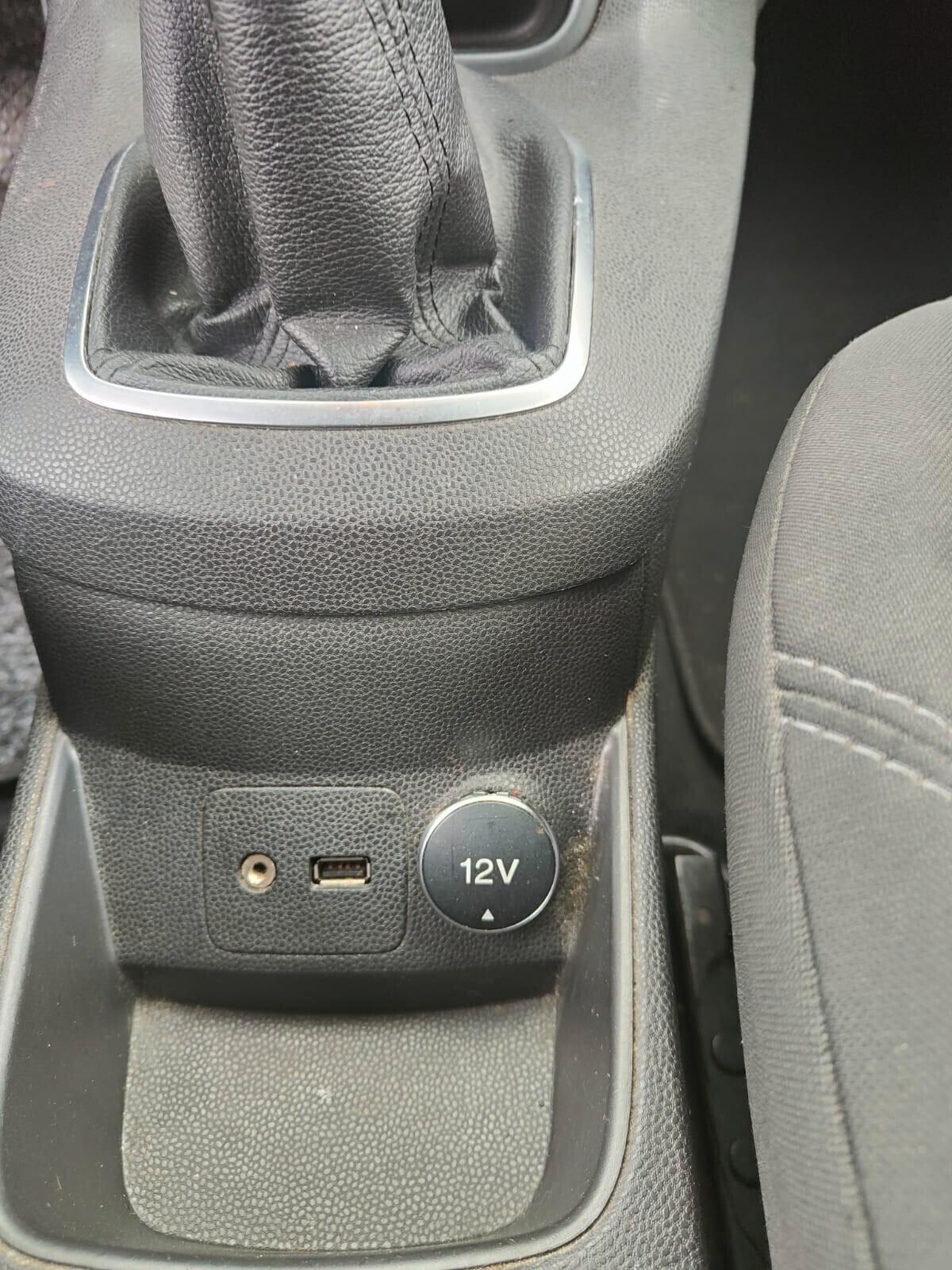 Ford Fiesta 1.5 TDCi 75CV 5 porte Black &amp; White Edition