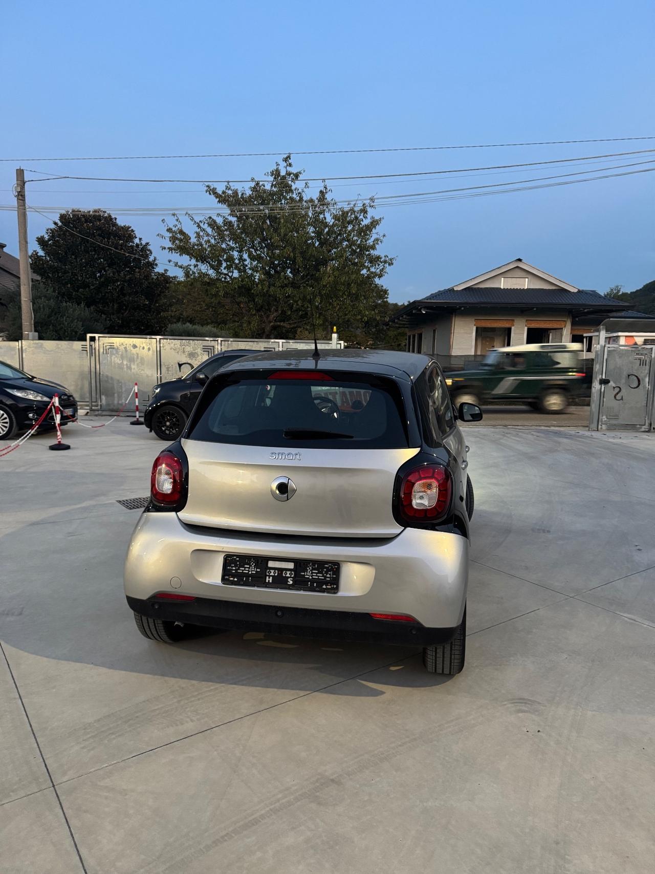 Smart Forfour AUTOMATICA 1.0 70Cv- 50.000km