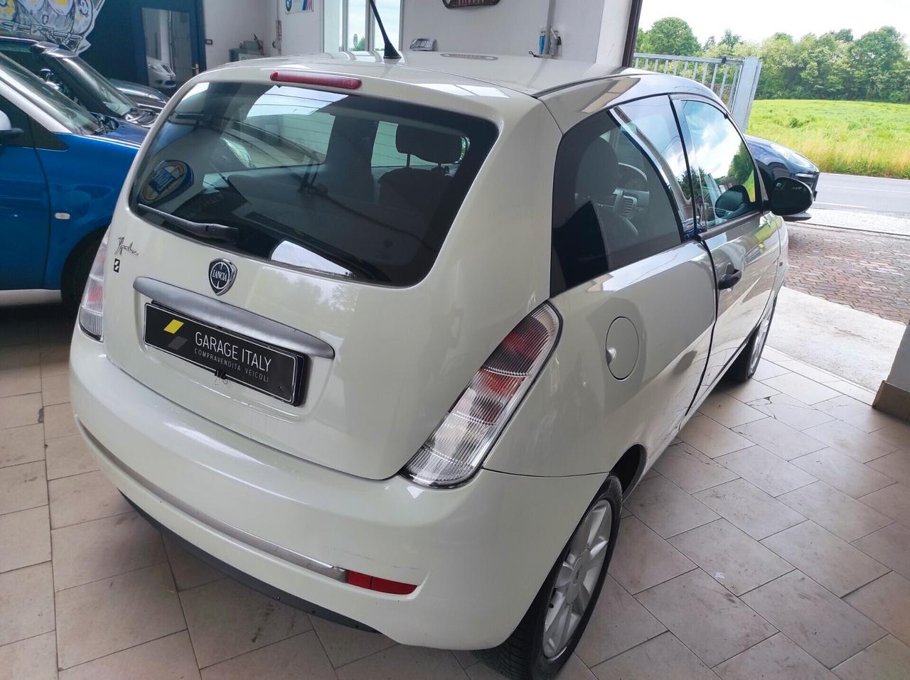Lancia Ypsilon 1.2 Argento NEOPATENTATI