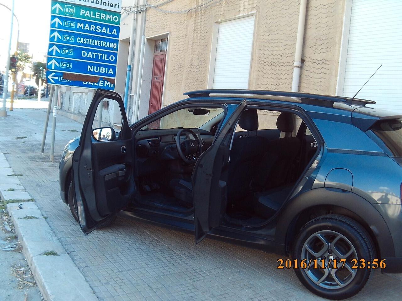 Citroen C4 Cactus BlueHDi 100 Shine