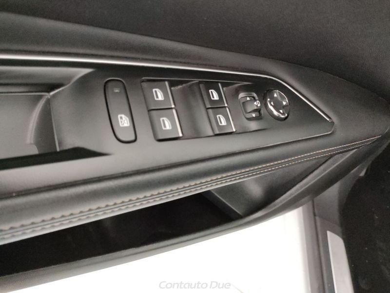 Peugeot 3008 3008 BlueHDi 130 S&S EAT8 GT PACK