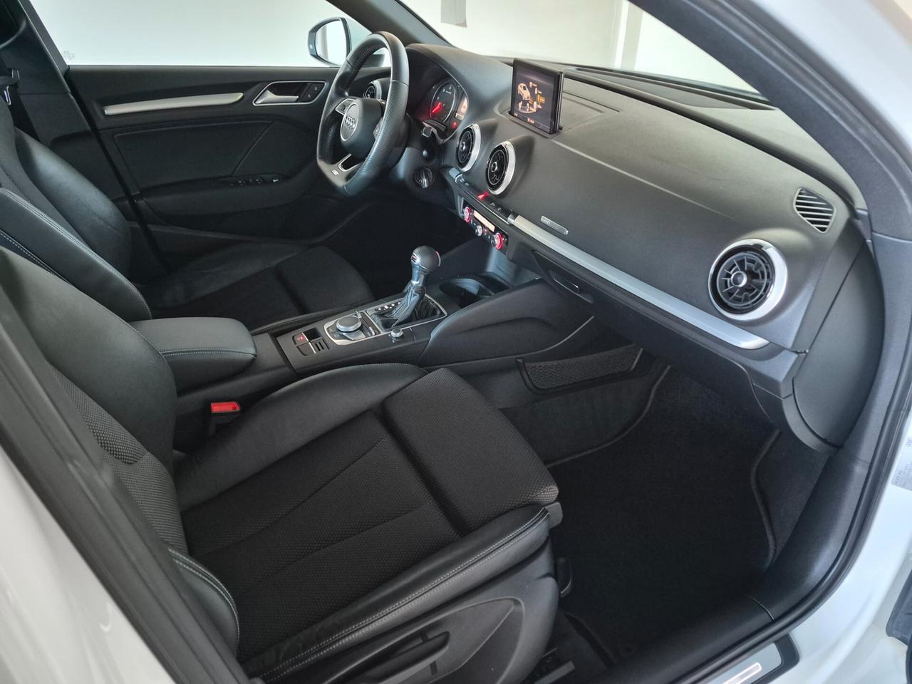 Audi A3 Sedan 1.6 TDI 116 CV S tronic Sport