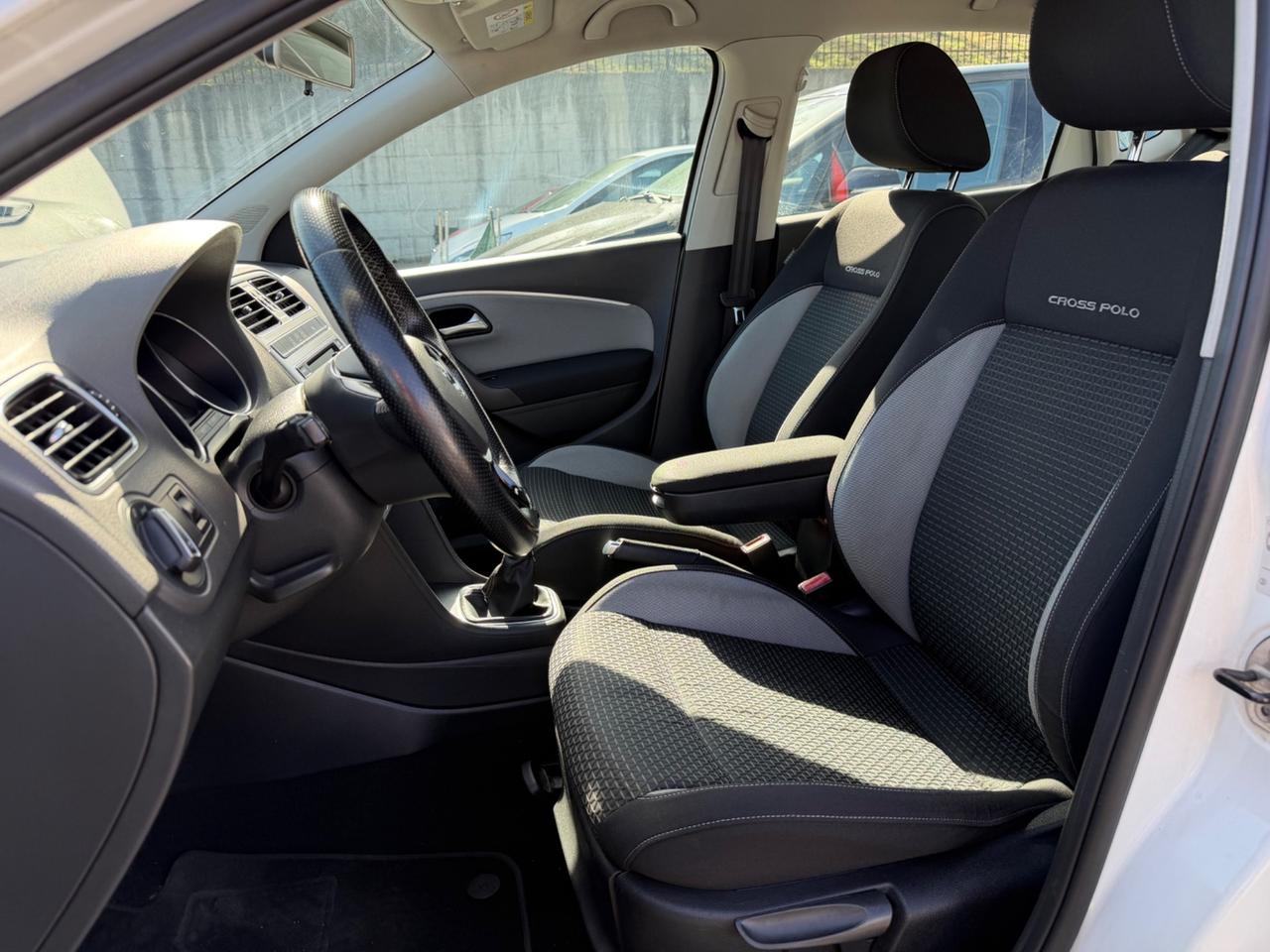Volkswagen Cross Polo 1.4TDI 90cv