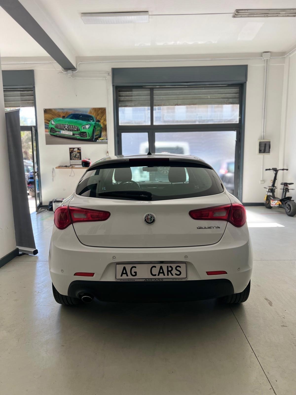 Alfa Romeo Giulietta 1.6 JTDm TCT 120 CV