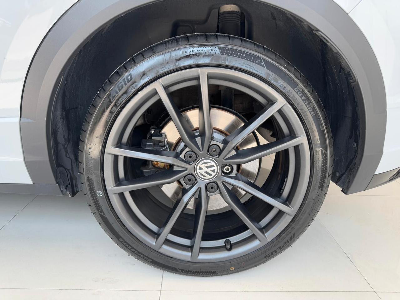 Volkswagen T-Roc R 2.0 TSI DSG 4MOTION (SCARICO AKRAPOVIC)
