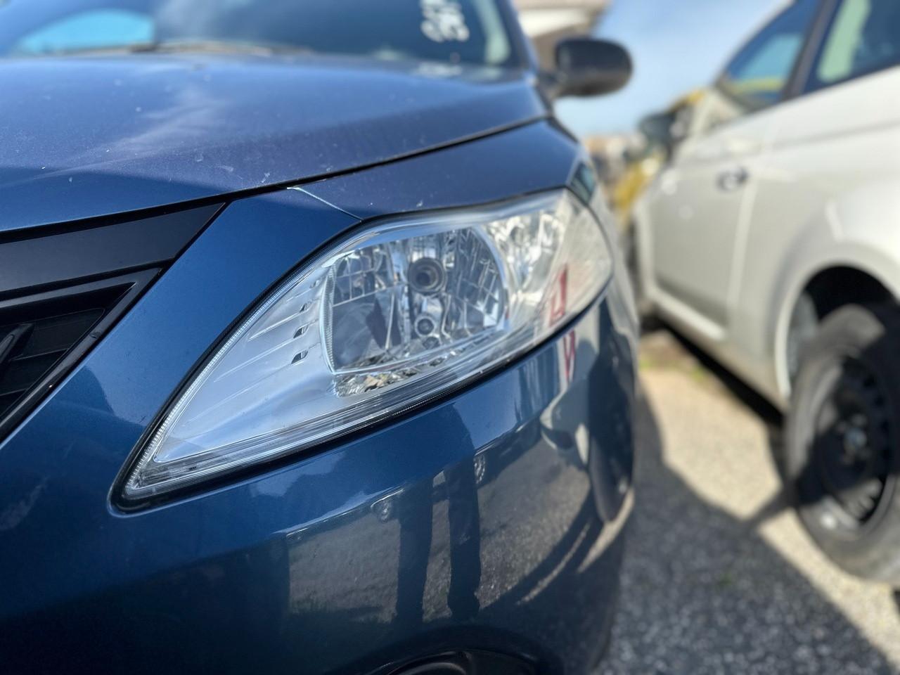 LANCIA Ypsilon III 2021 - Ypsilon 1.0 firefly hybrid Silver s&s 70cv