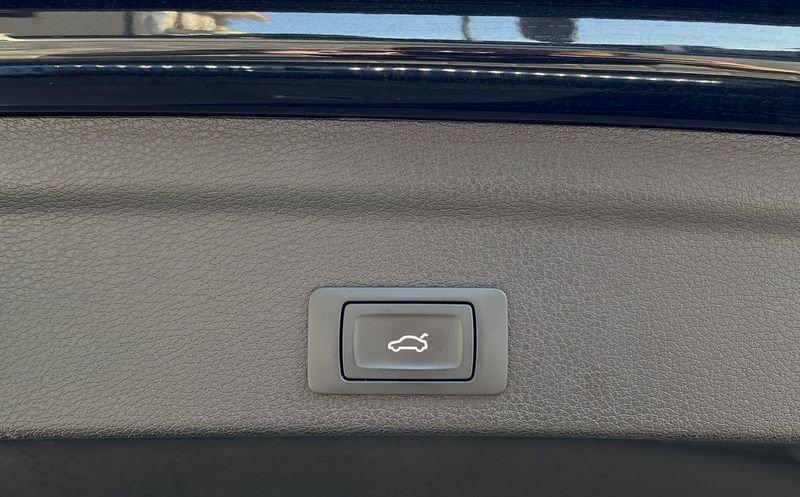 Audi Q3 SPB S Line interno ed esterno 2.0 TDI 150CV S-Tronic quattro 35