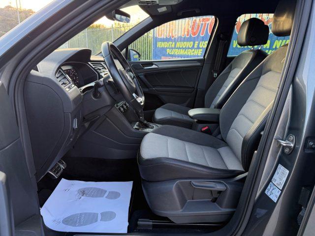 VOLKSWAGEN Tiguan 2.0 TDI DSG R-LINE GARANZIA Iva esp