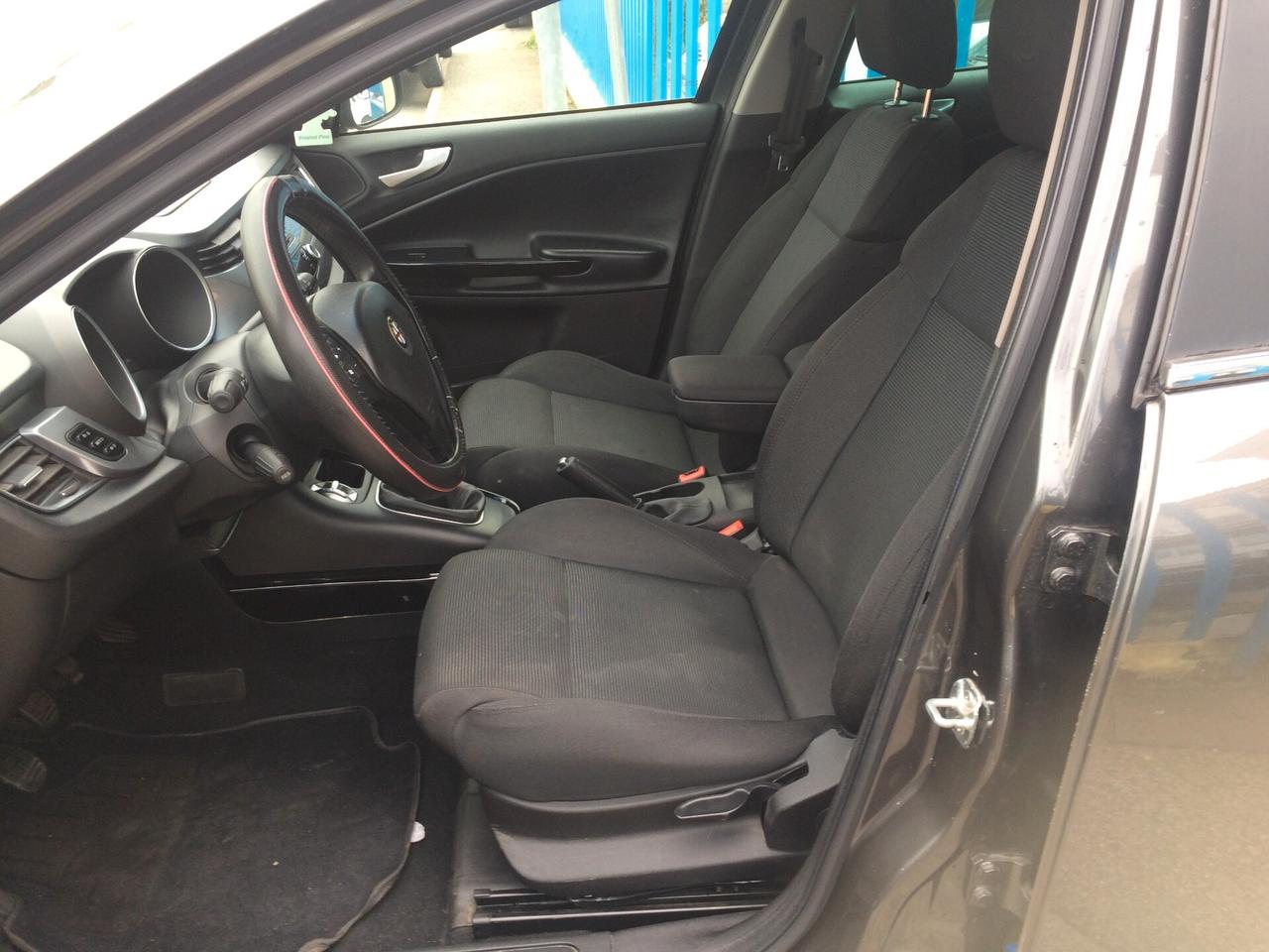 2013 Alfa Romeo Giulietta 1.6 JTDm-2 105 CV Distinctive tagliandata !