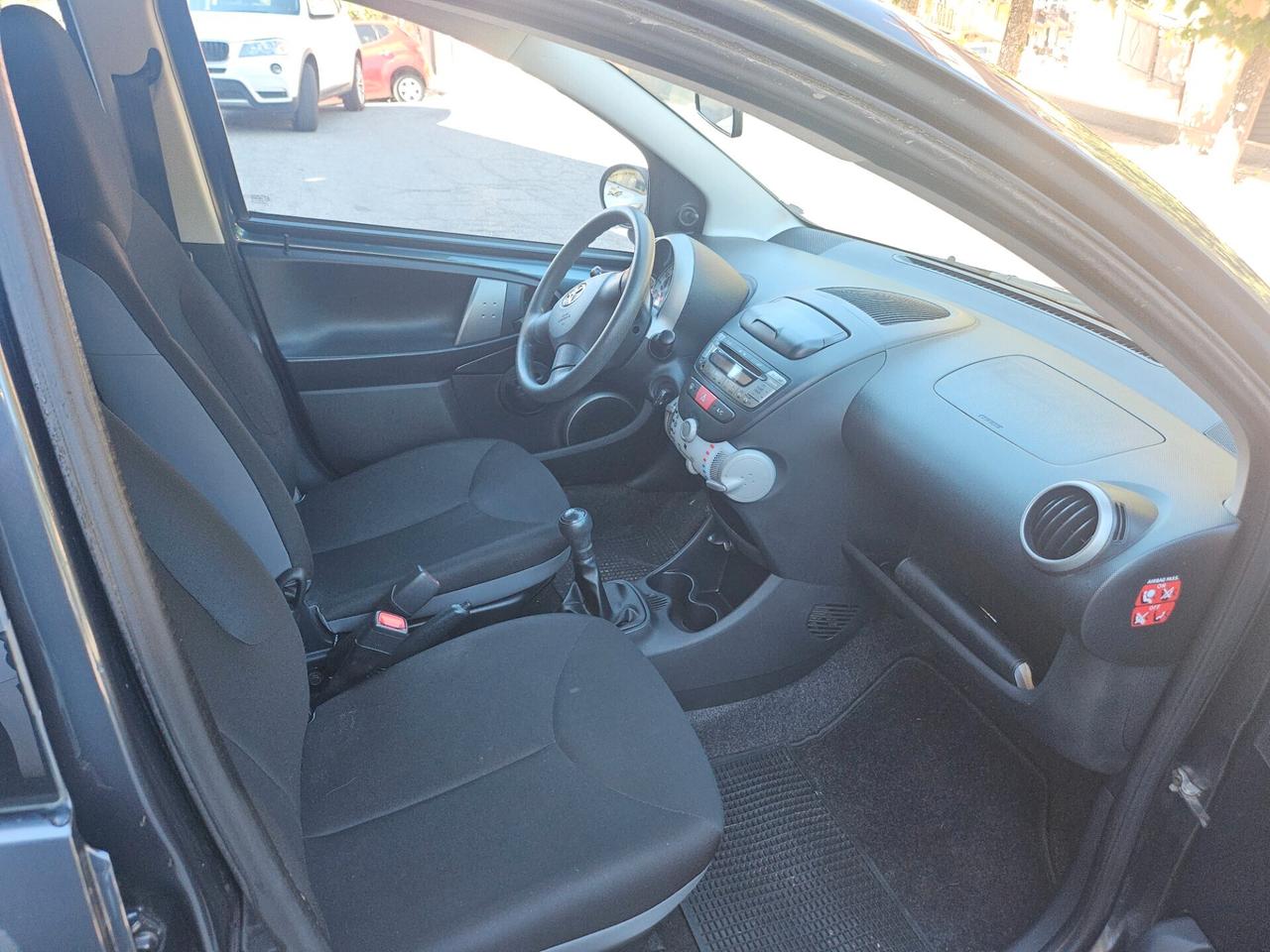 Toyota Aygo 1.0 69 CV Solo 98.000km 2014