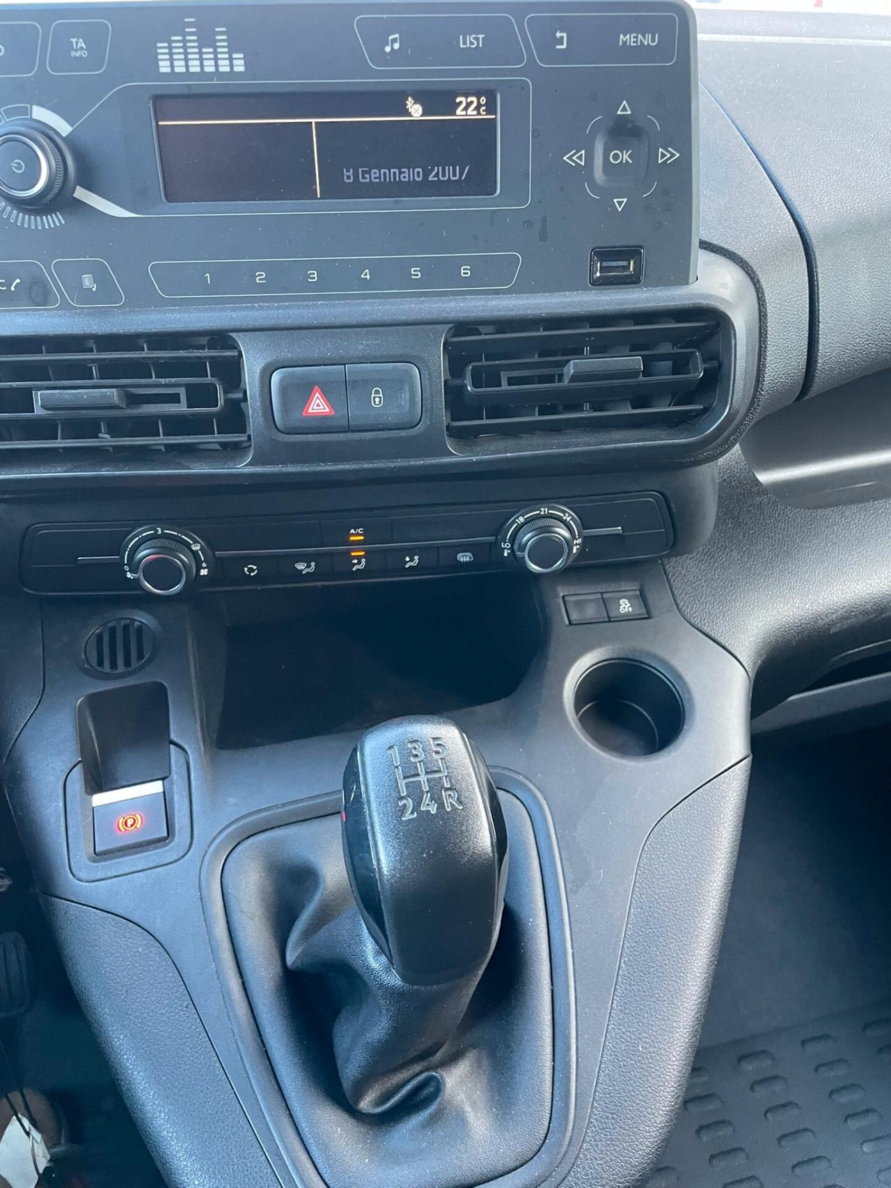 Peugeot Partner Premium L2