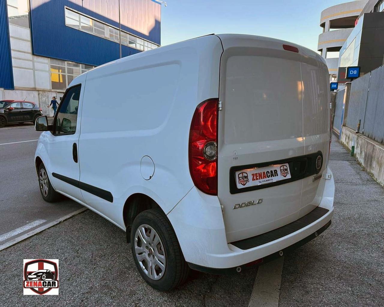 FIAT DOBLO' 1.3 MJET 95 CV NAVIGATORE SENSORI DI PARCHEGGIO UNICO PROPRIETARIO