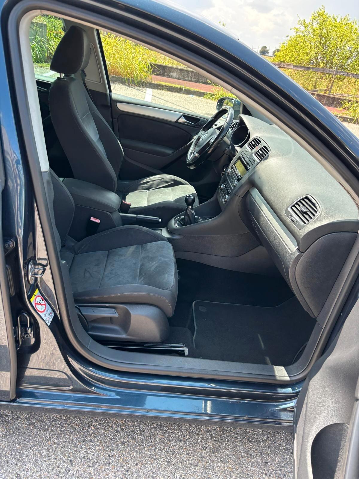 Volkswagen Golf 1.6 5p. Highline BiFuel CON SOLI 144000 KM UNICO PROPRIETARIO ADATTA AI NEOPATENTATI