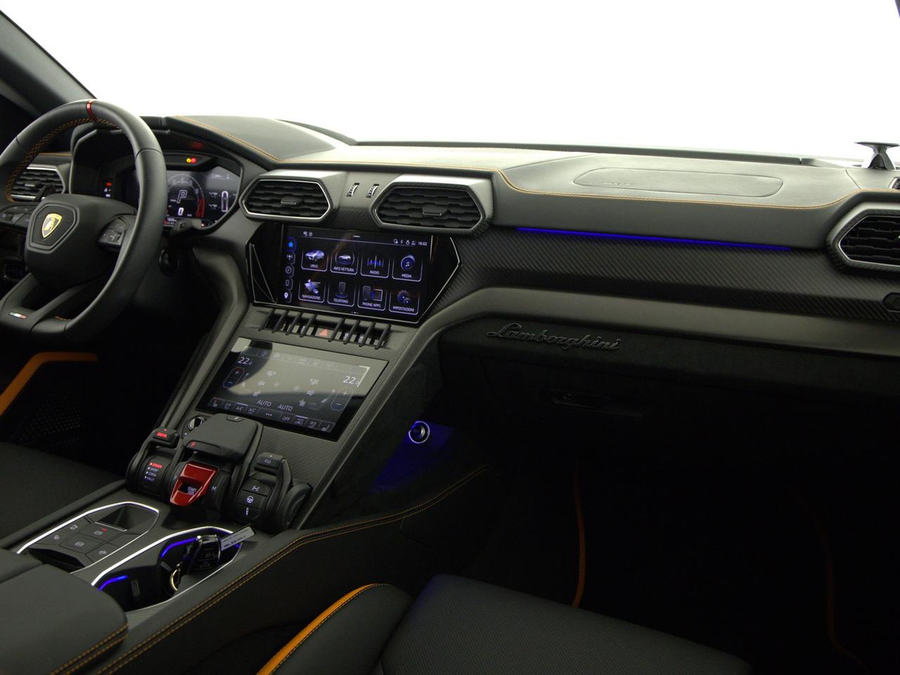 Lamborghini Urus 4.0 v8 performante auto