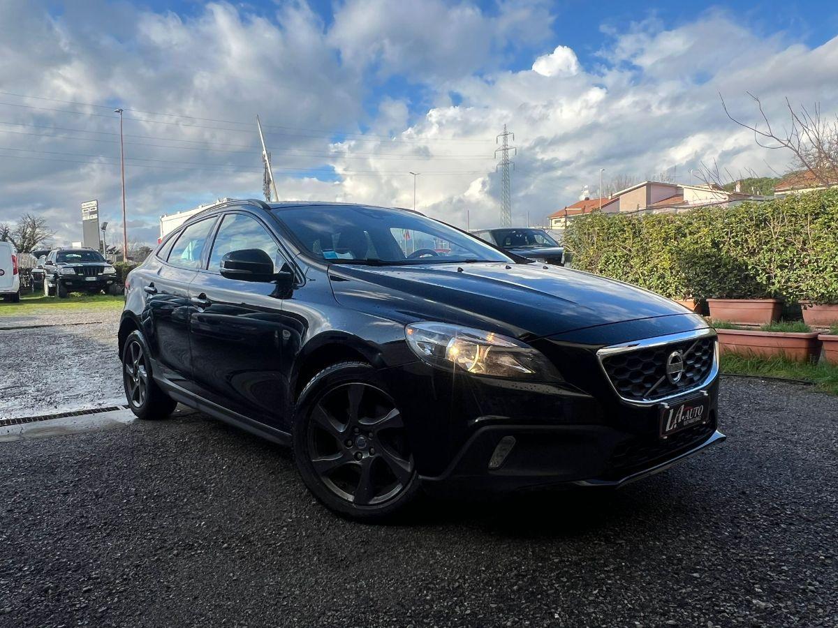 VOLVO - V40 Cross Country 1.6 d2 Momentum