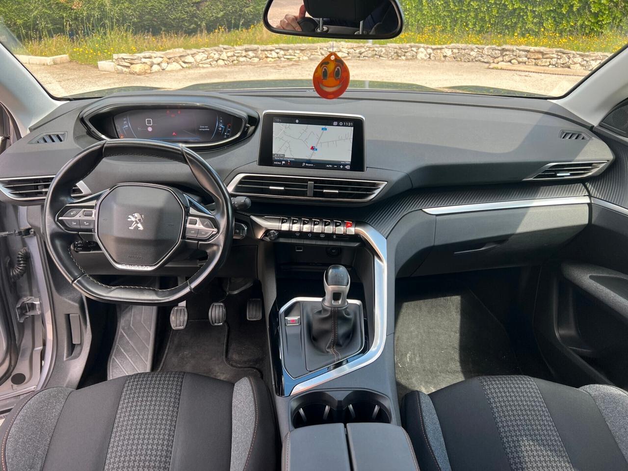 Peugeot 3008 BlueHDi 130 S&S EAT8 Business