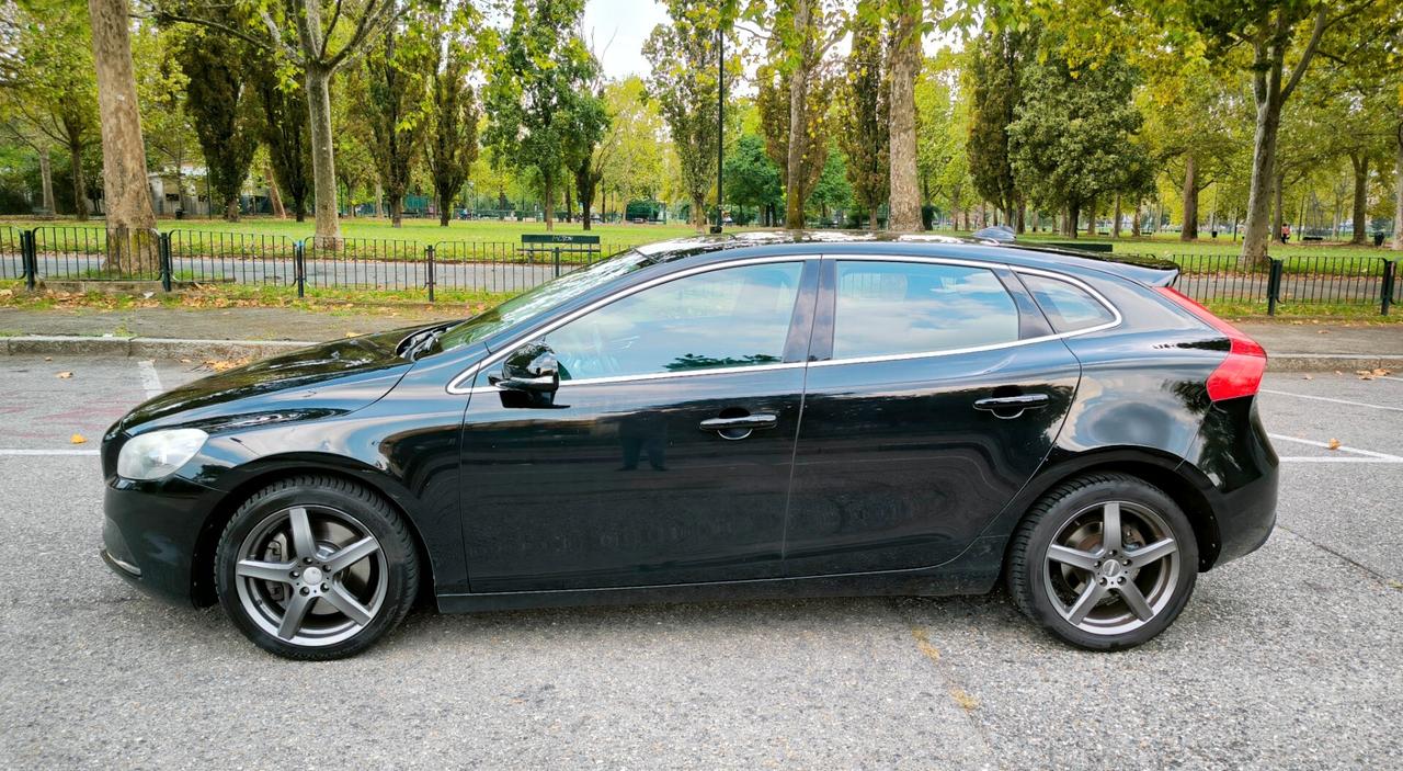 Volvo V40 D3 Geartronic Momentum con Cambio automatico