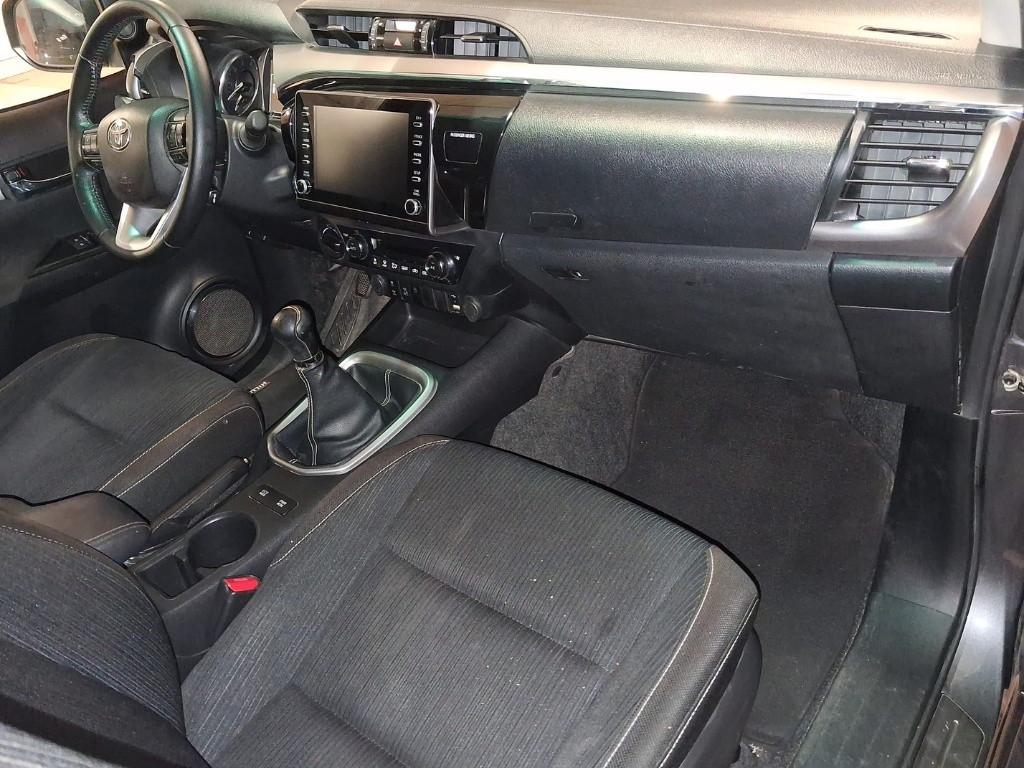 TOYOTA Hilux 2.4 d-4d C&C 4x4 Double cab Executive