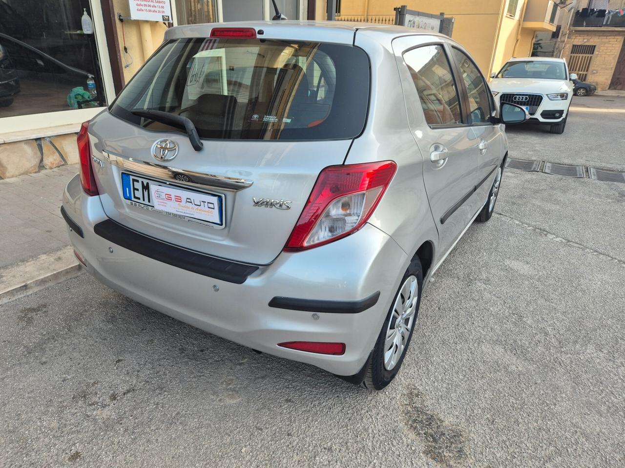 TOYOTA YARIS 1.0 BENZ 69 CV 5 PORTE KM 120000 CERT telecam