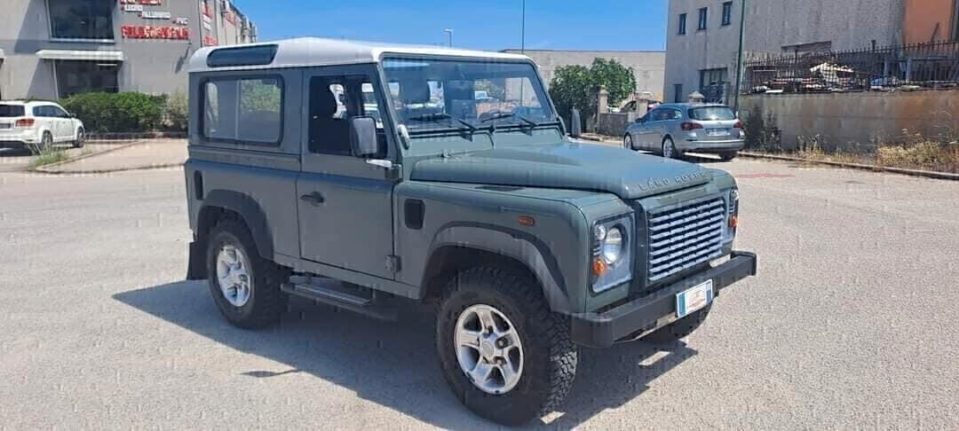 Land Rover Defender 90 2.4 TD4 Pick Up E