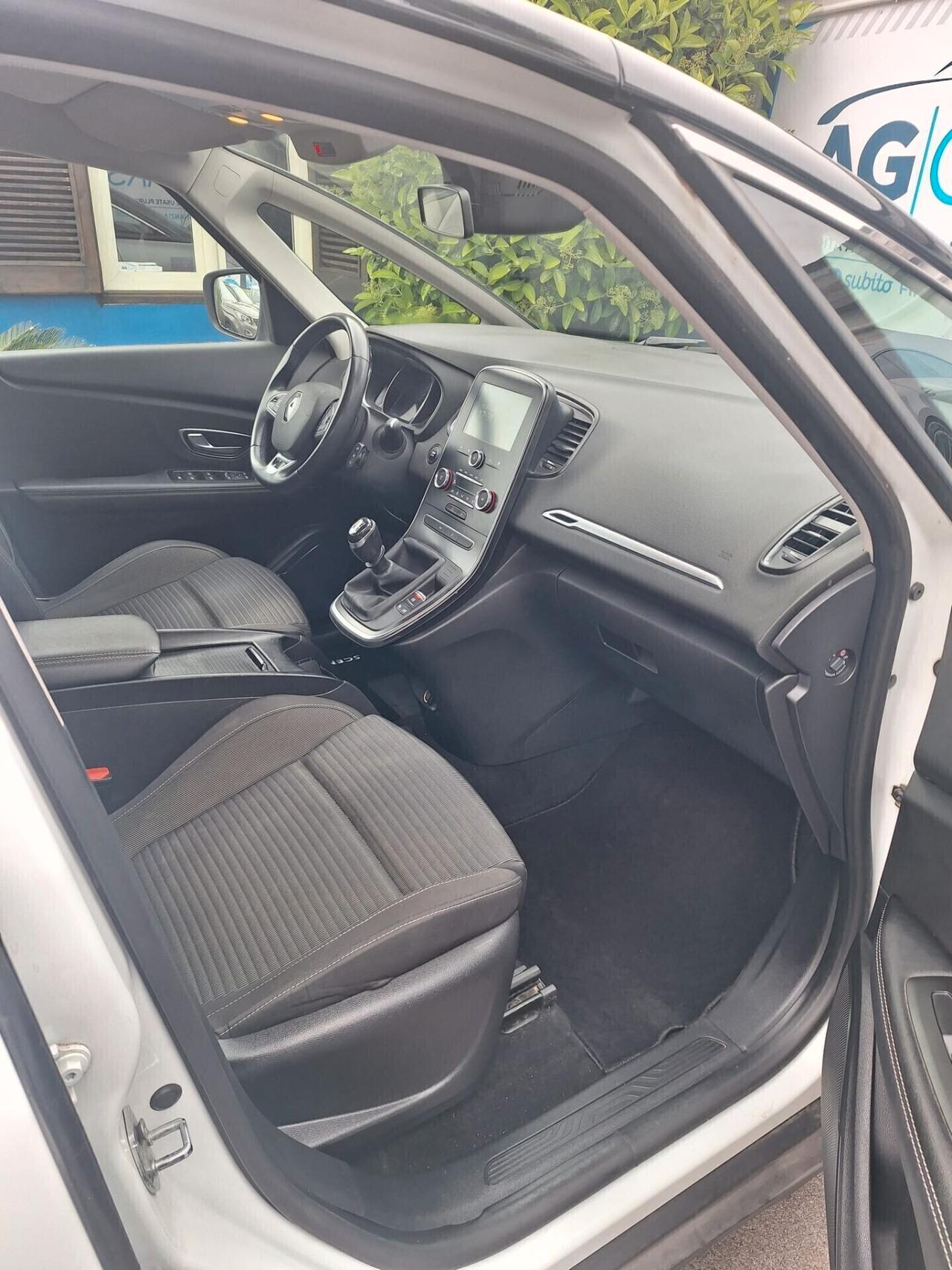 Renault Scenic 1.7 Blue dCi 120 CV Intens