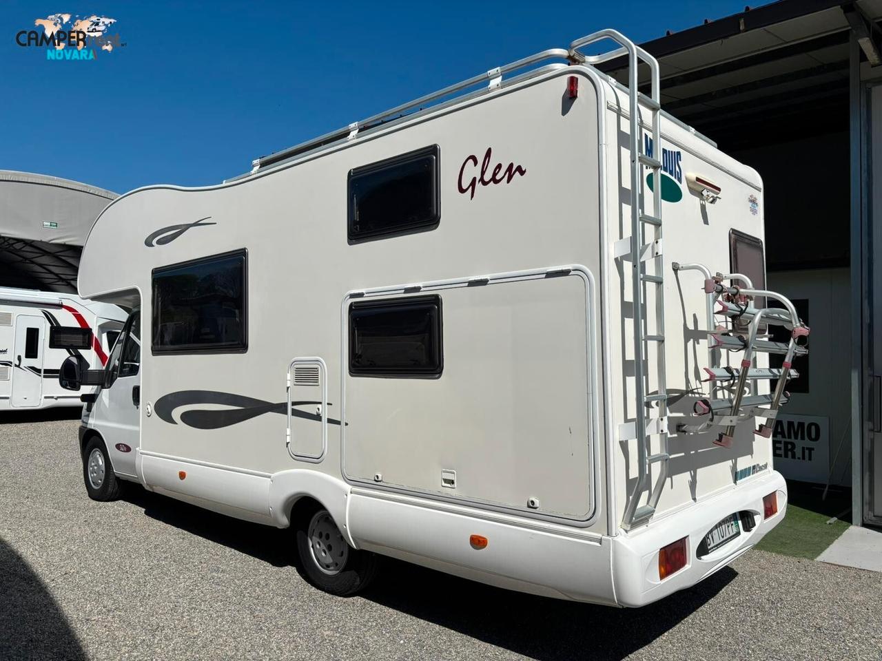 Mclouis GLEN 560 VV- LETTO A CASTELLO IN CODA