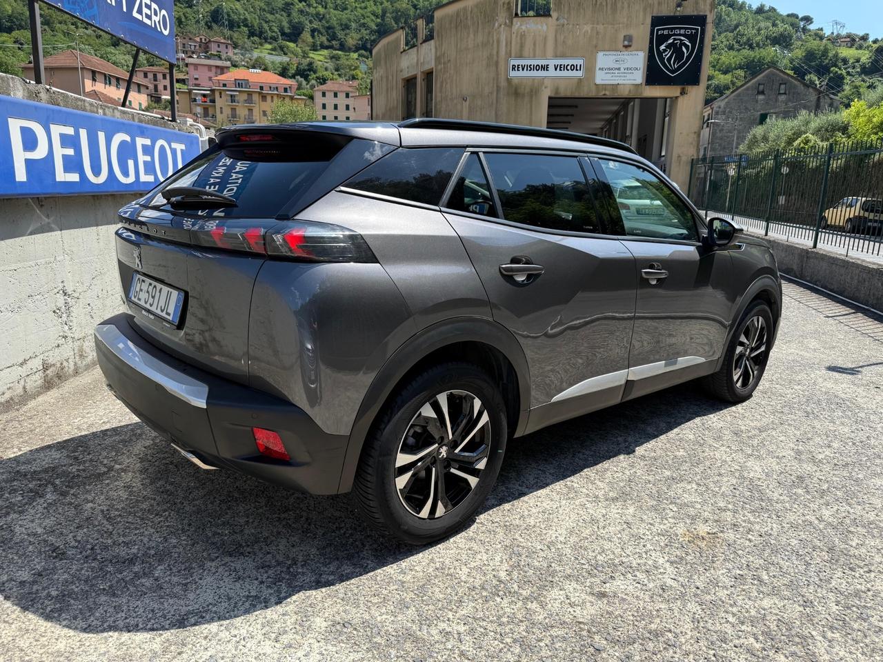 Peugeot 2008 PureTech 100 S&S Allure Pack