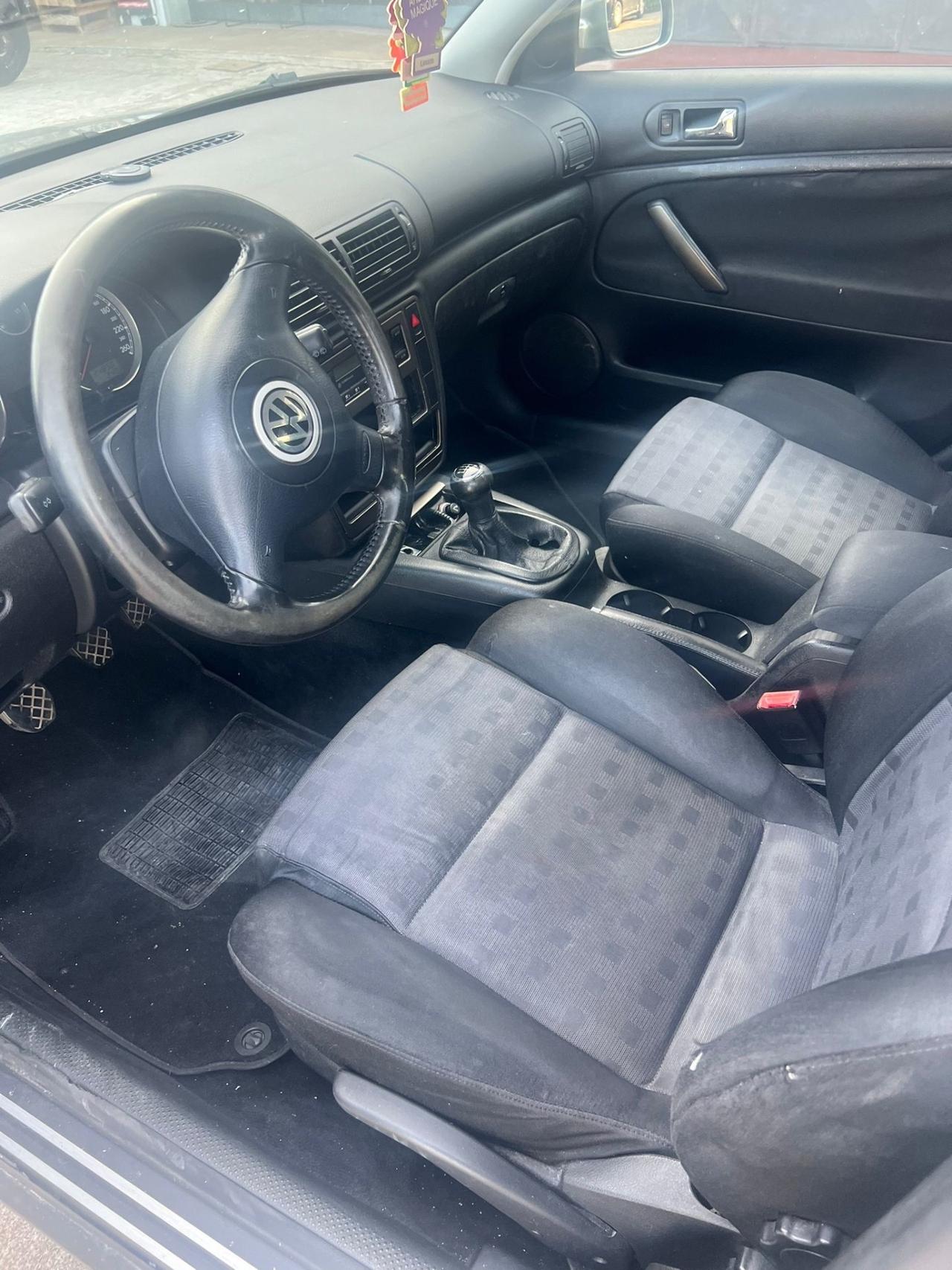 Volkswagen Passat 1.9 TDI/130 CV