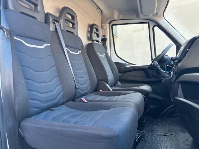 IVECO DAILY 35 S12 L2 H2 (SOLO 37.000 km)