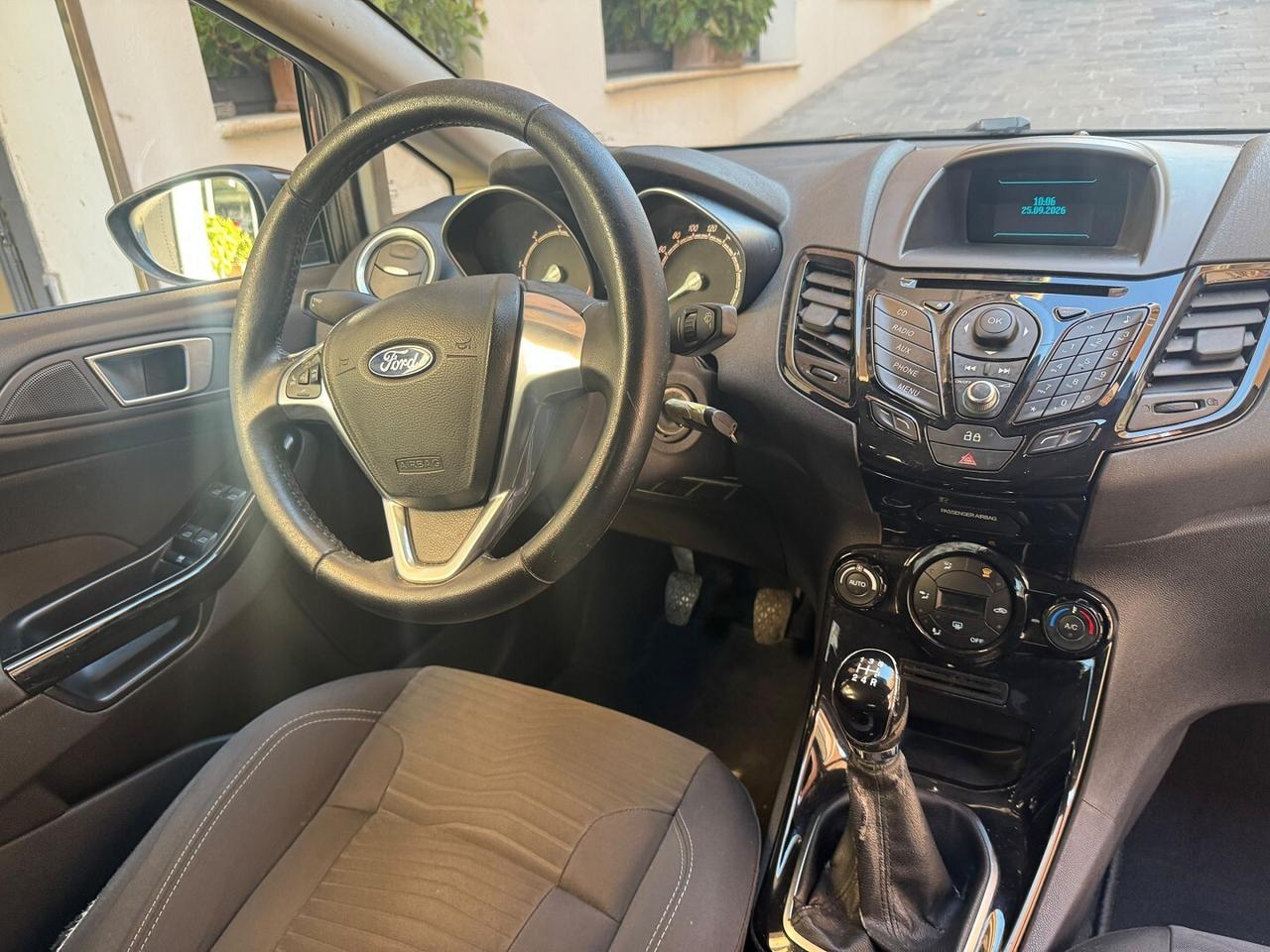 FORD Fiesta 1.5 TDCi 75CV 5 porte Titanium